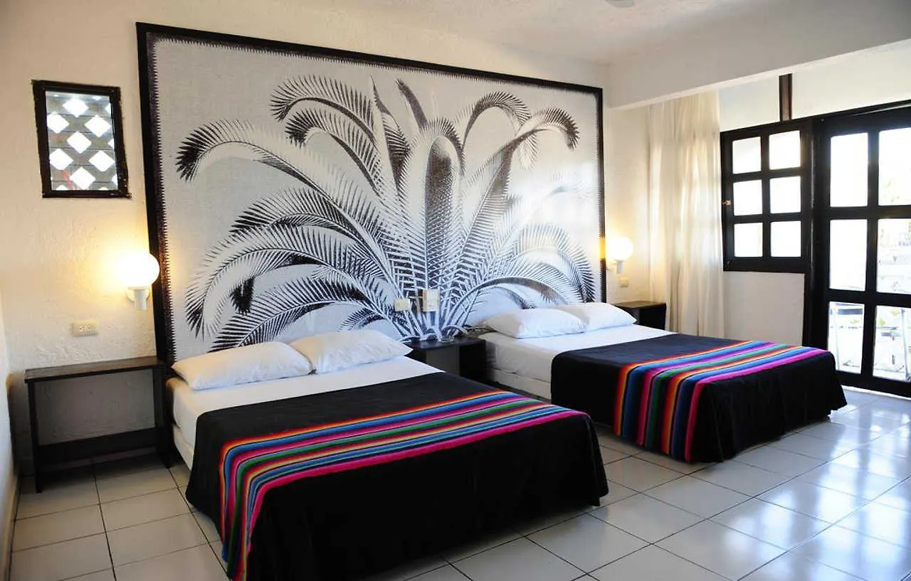 Maya Del Mar On Fifth Avenue Playa del Carmen